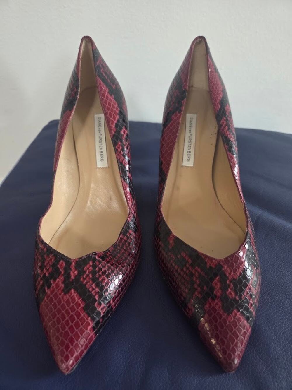 Diane Von Furstenberg Leather Red Black Snakeskin Pointy Toe 3" Heel Pumps 9.5